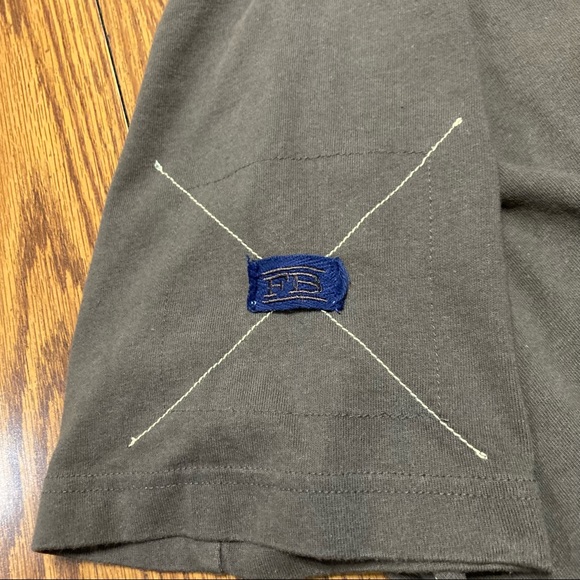 FUBU Vintage NY Built on a Legacy City of Iron Men’s Brown T-Shirt Size XL - Picture 11 of 13